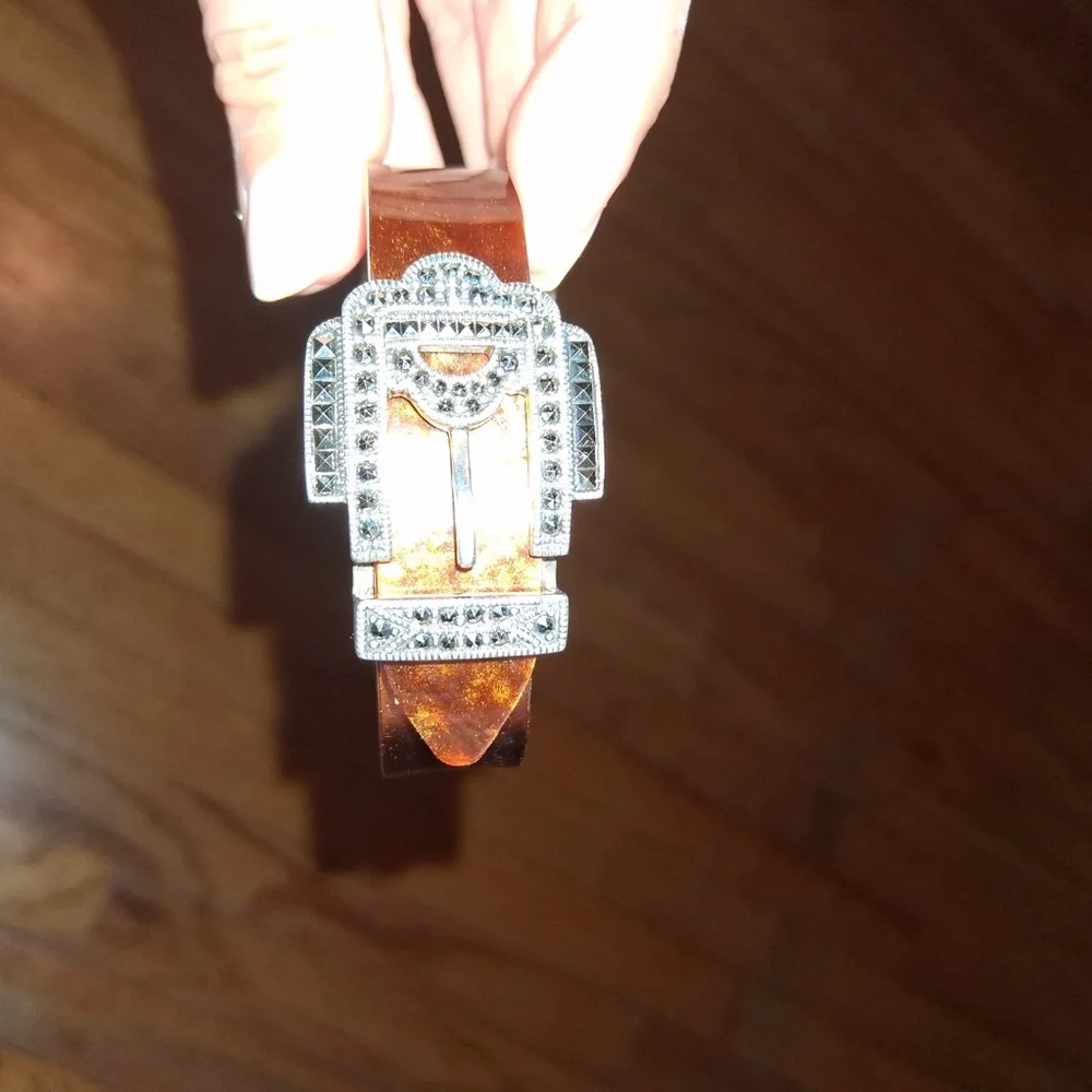 Elegant Brown Wearable Tech Bracelet